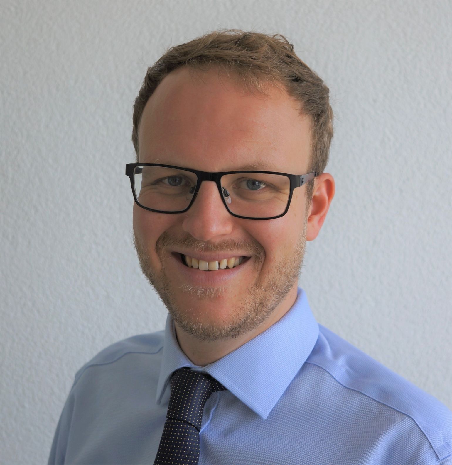 Dr Ryan Lello